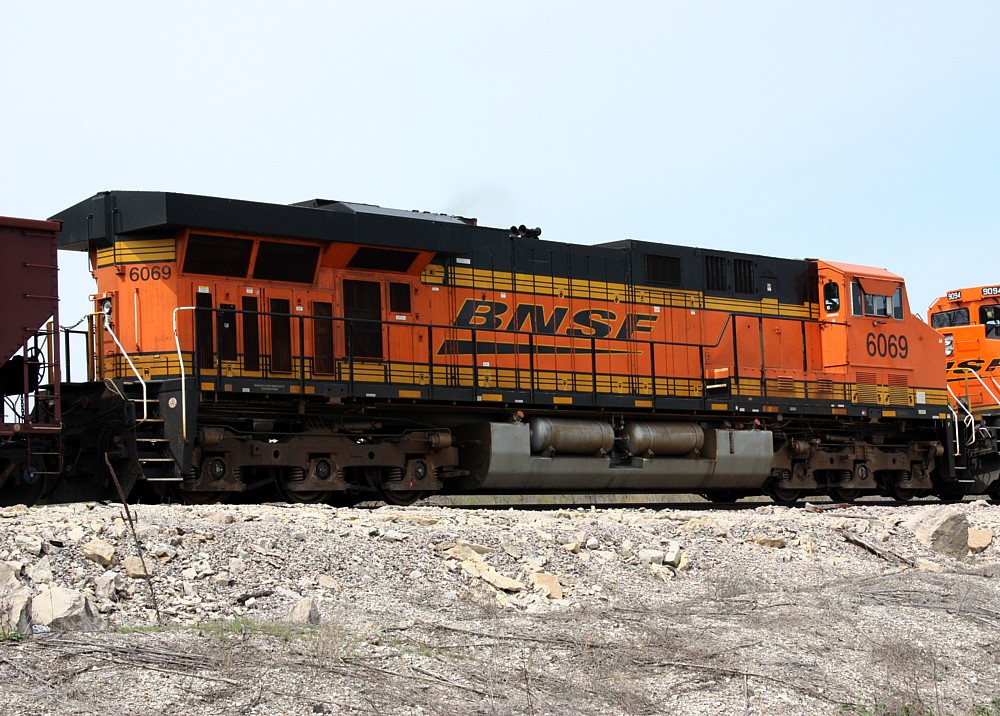 BNSF 6069